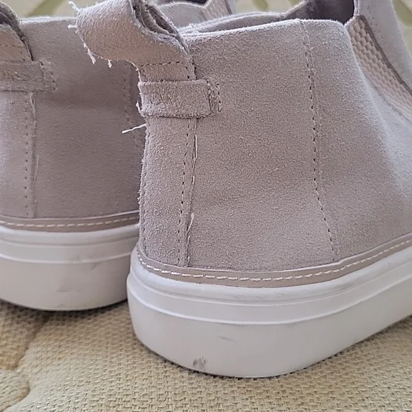 Toms Womens Bryce Suede Slip On Booties (Z) - Picture 4 of 8